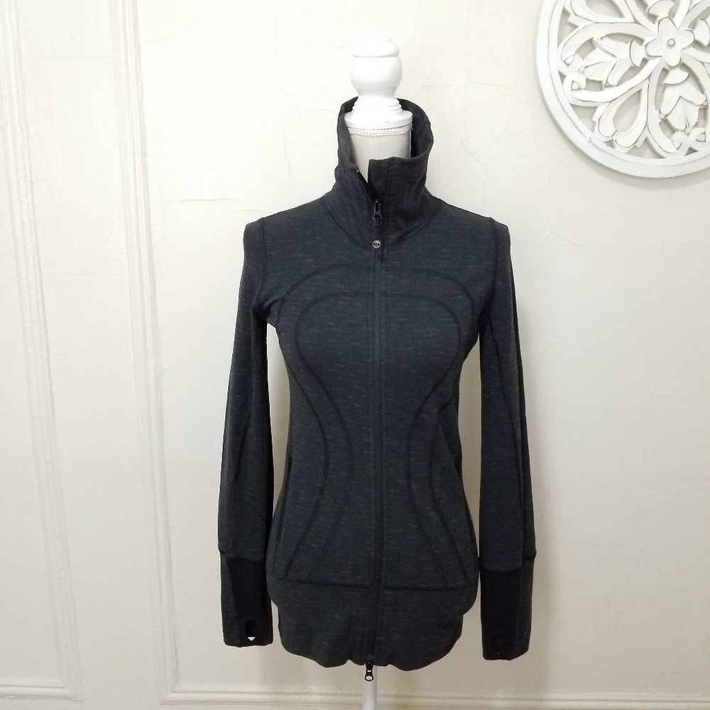 Lululemon size 2 full zip jacket